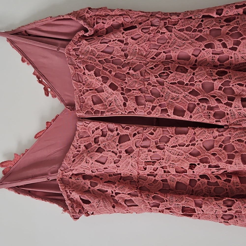 ASTR The Label Lace A Line Midi Dress Pink Mauve Size: Medium - Picture 12 of 16